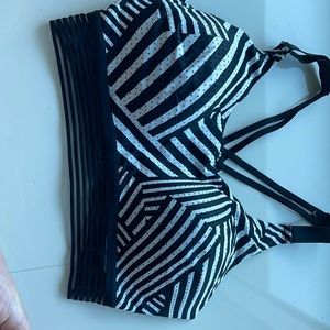 Black and White VS sports bra size 34DD